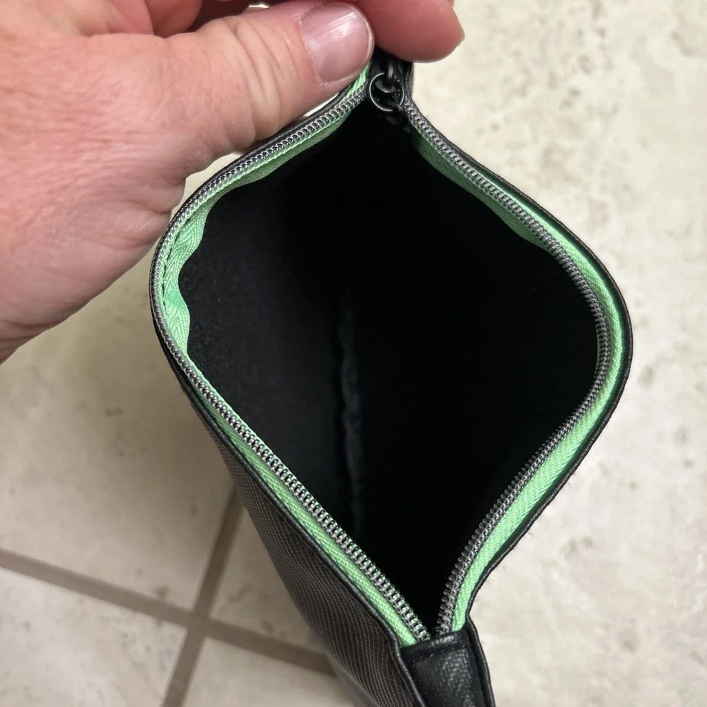 ipsy halloween Cosmetic‎ bag Black Vampire Zipper Green Lipstick Zipper